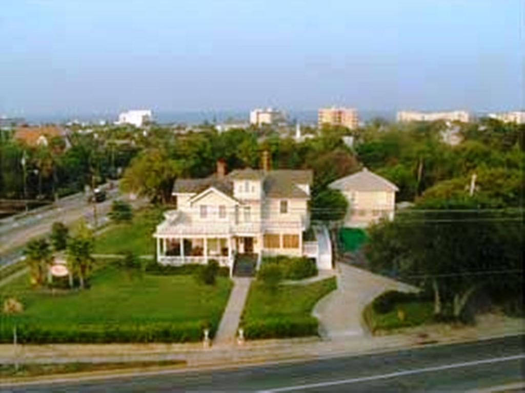 August Seven Inn Daytona Beach Bagian luar foto